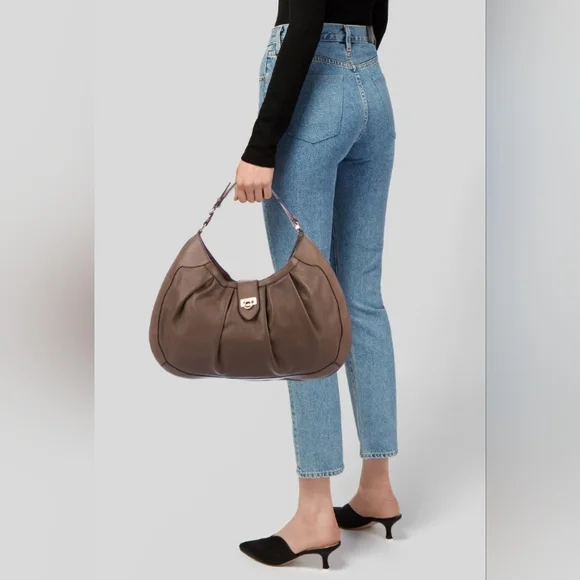 Salvatore Ferragamo, Roxanne Leather Hobo, Gold tone Gancini Hardware - Picture 6 of 14